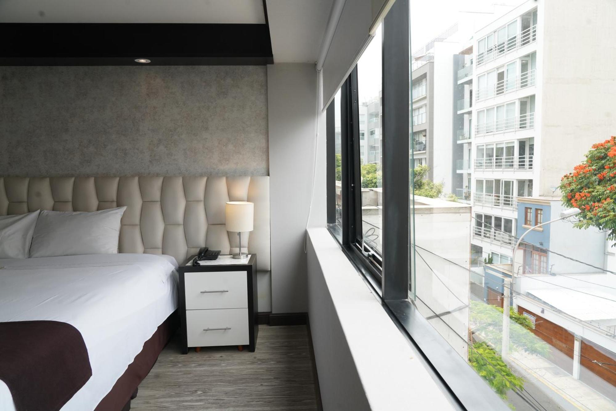Hotel Ferre Miraflores Лима Экстерьер фото
