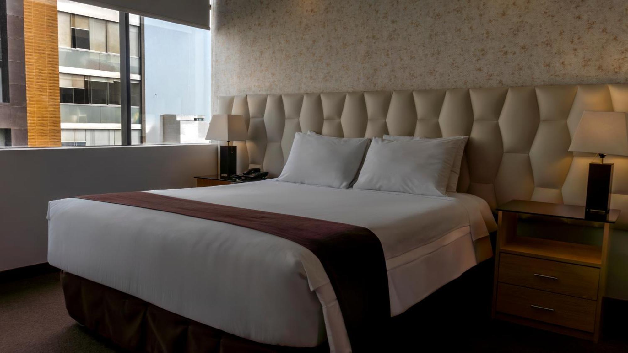 Hotel Ferre Miraflores Лима Экстерьер фото