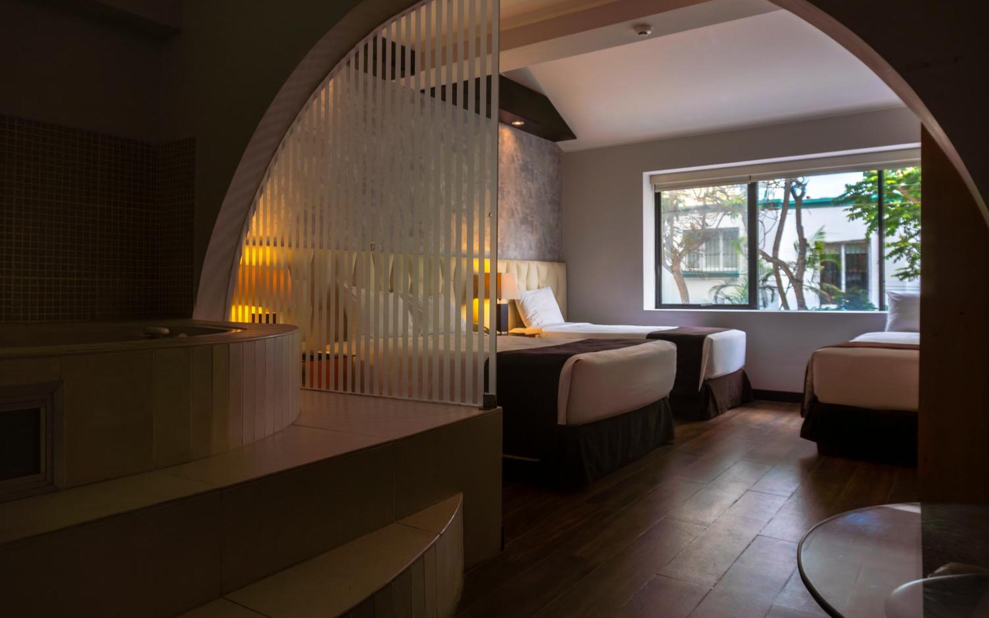 Hotel Ferre Miraflores Лима Экстерьер фото