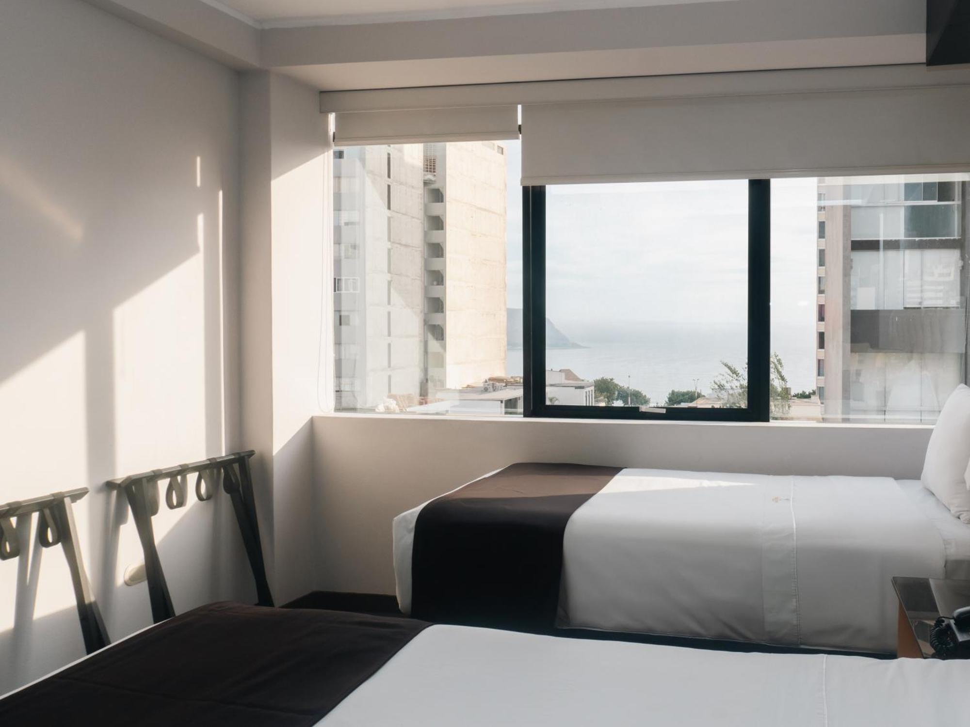 Hotel Ferre Miraflores Лима Экстерьер фото