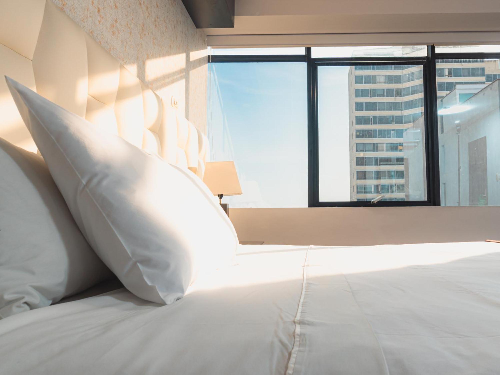 Hotel Ferre Miraflores Лима Экстерьер фото