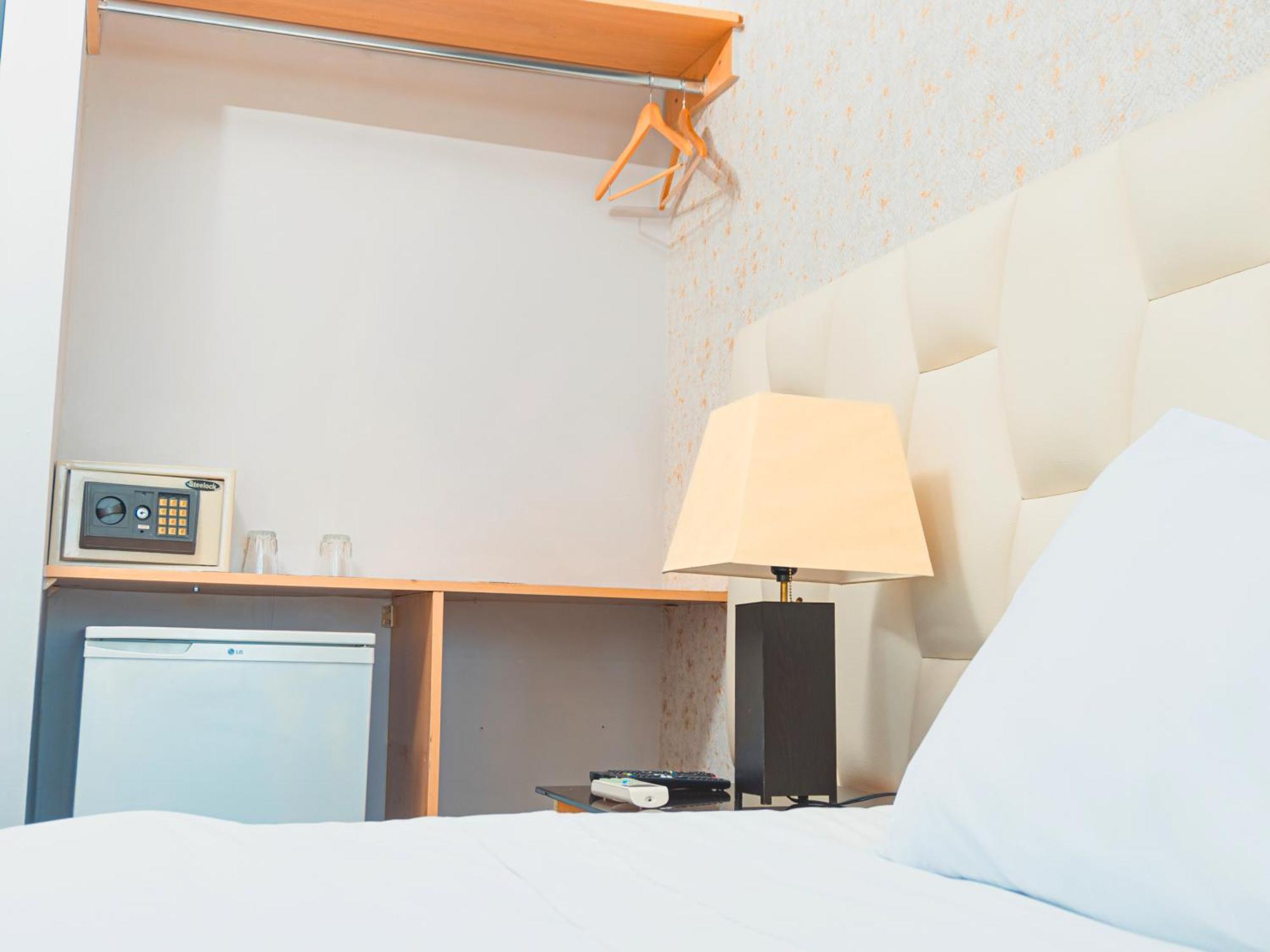Hotel Ferre Miraflores Лима Экстерьер фото