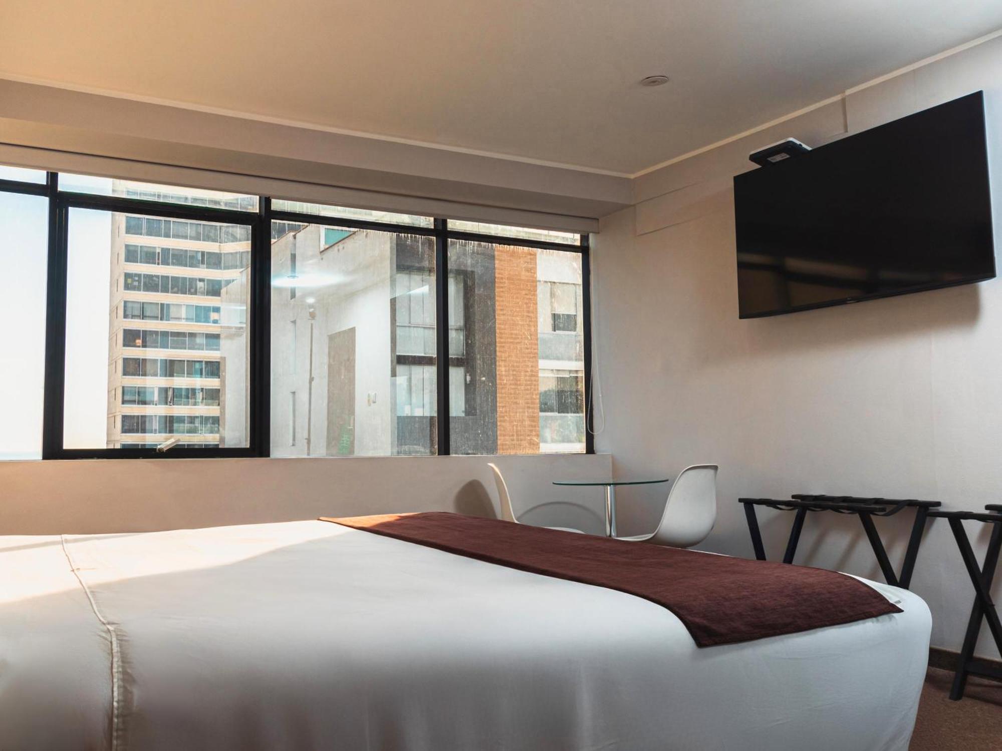 Hotel Ferre Miraflores Лима Экстерьер фото