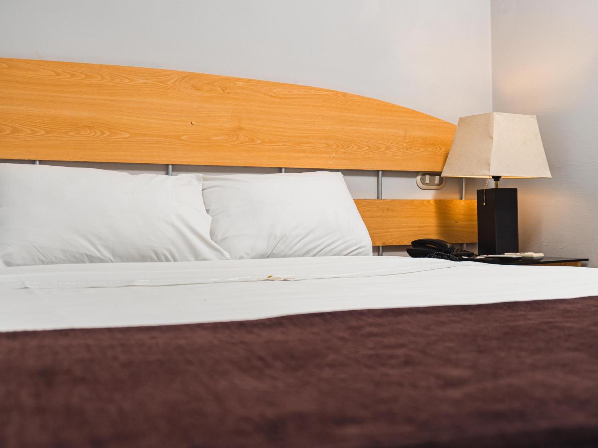Hotel Ferre Miraflores Лима Экстерьер фото